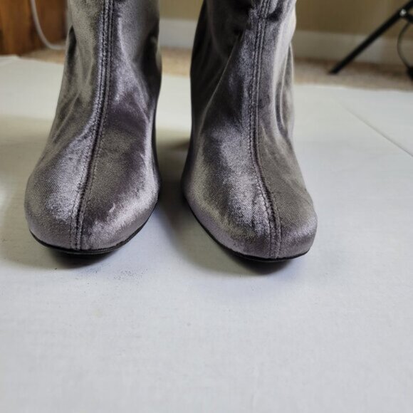Free People Cecile Grey Velvet Ankle Boots Size 10 - Picture 7 of 16
